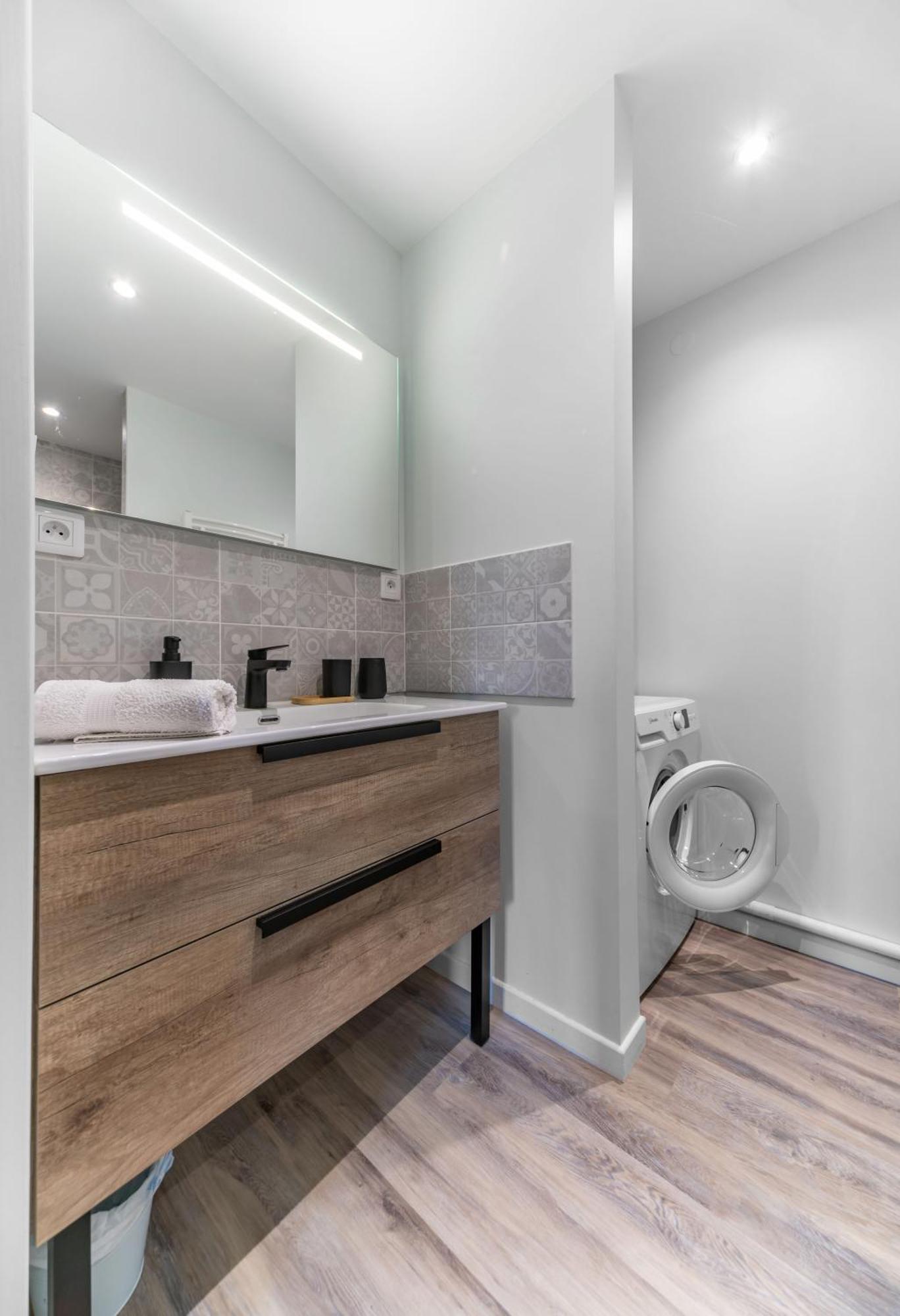 Le Petit George V - Design Proche Thermes Appartement